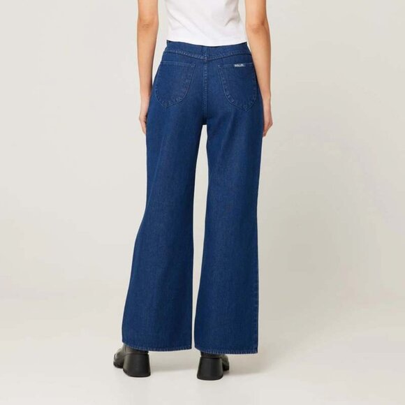 Rollas Studio Lou Flare Jeans SZ 28 NWT - Picture 4 of 13